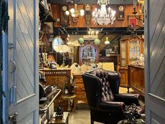 -席娜卡琳火车铁道夜市