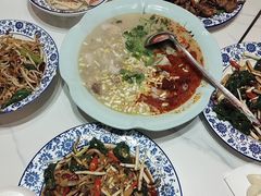 -青年路烩面馆(绿地世纪城店)