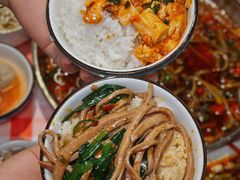 -洪霞餐馆·川菜·鲜货现炒(两江春城店)