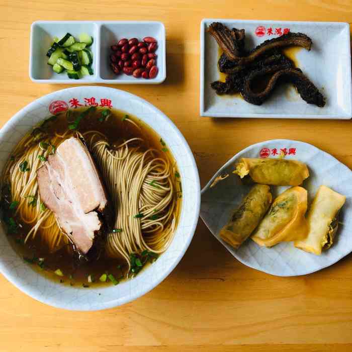 朱鸿兴面馆(观前旗舰店)-"观前街街区的一家百年连锁老店,店铺位置很.