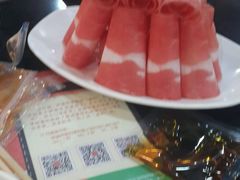 -呷哺呷哺(普陀乐购真北店)