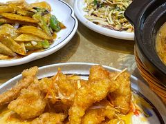 地三鲜-东北哈尔滨酱骨头馆房掌柜铁锅炖