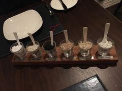 -恰餐厅及酒吧 CHAR Bar & Grill (北京丽都皇冠假日店)