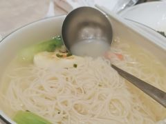 -沪华海鲜大酒楼(南汇店)