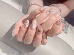 -丽心自助美甲美睫