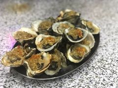 新鲜原味蒜蓉辣酱味-蚝哥花姐湛江烤生蚝(美丽湾市场店)