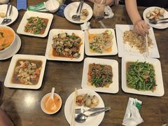-两兄弟Song Pee Nong(2号店)