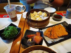 -馋三尺蟹粉小笼(人民广场店)