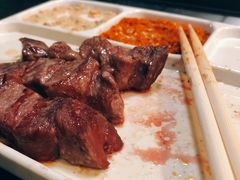 牛肉串-長壹旋转烤吧 农家鸡火锅