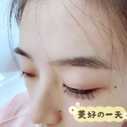 -盼兮·精致款式美甲沙龙