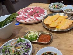 -青瓦餐厅·生鱼片·韩园烤肉(西塔店)