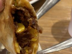 -玛格萝妮比萨屋(四平店)