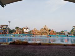 -沈阳龙润夏宫温泉水乐园
