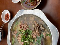 -谢老五跷脚牛肉·非遗传承店
