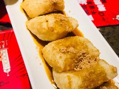 红糖糍粑-沪小二炭火蛙锅(淮海中路美食不夜城店)