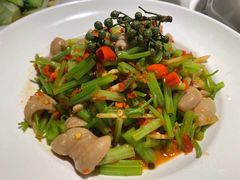 -雀蓝川菜(奥体广场店)