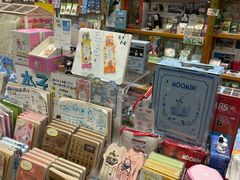 -猫的天空之城概念书店(杭州南宋御街店)