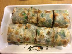 葱饼卷牛肉-台北楚楚园馅饼粥(虹桥南丰城店)