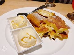 国王班戟饼配香草冰淇淋-LENBACH兰巴赫西餐啤酒坊(大连东港店)