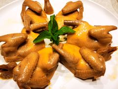 -品悦酒店(三林古镇店)