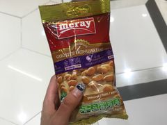 新出的花生。。木有国产好吃-金鹰超市(国际购物中心新街口店)