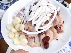 -范饭椰林川湘味海鲜·椰子鸡(三亚湾椰梦长廊店)