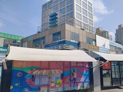 -证大大拇指广场(芳甸路店)