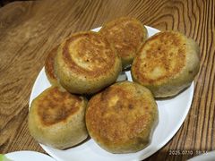 -清真吴记门钉肉饼·喜多利