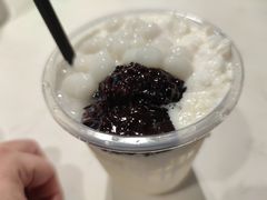 招牌白雪黑糯米冰粉-甜心闲生传统手工冰粉(太古里店)
