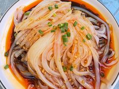 回民凉粉-乡村馕坑肉·烧烤·新疆菜·本地人更爱吃(阿勒泰首店)