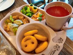 -布鲁豪斯亲子欢乐家庭餐厅