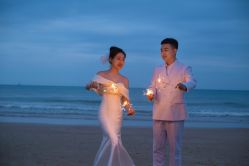 -纯白旅拍婚纱摄影(三亚店)