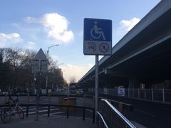 -北京外国语大学东院食堂