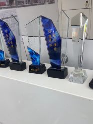 点击看大图 -LJOY丽锦造型·烫发染发