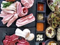 -唯成•韩国炭火烤肉 유성고기