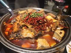 -辣尚瘾·烤鱼·新川菜(牡丹园直营店)