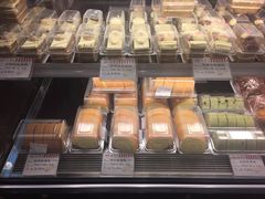-红宝石·鲜奶小方·海派西点房(南丹店)