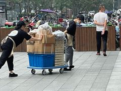 -八二小区抄手(龙湖上城天街店)