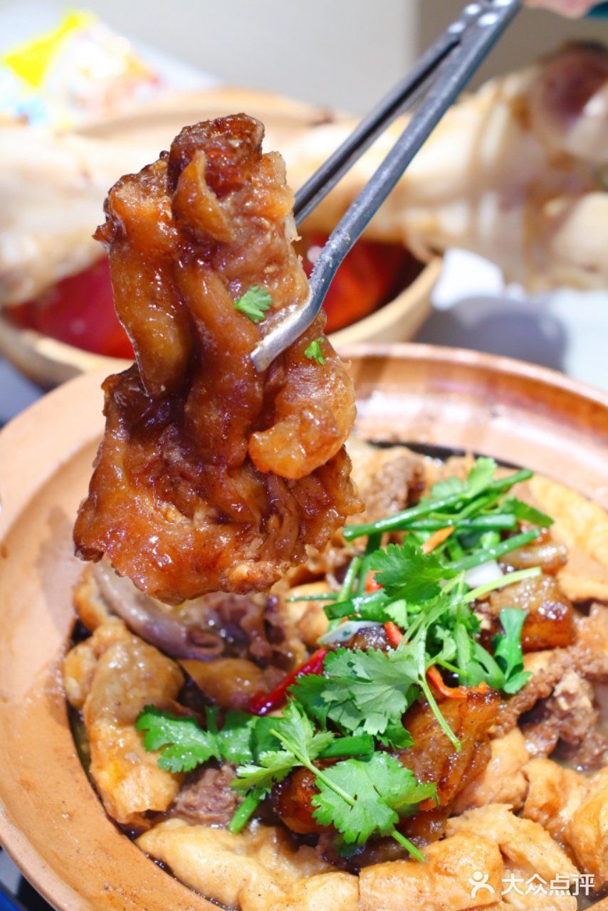 广州探店｜来广州就吃这家牛杂煲‼️回味无穷🥳