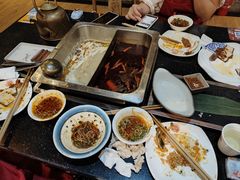 -百年川椒重庆老火锅(光谷店)