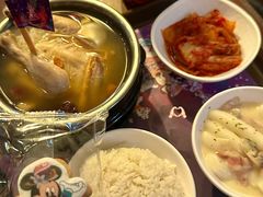 -皇室宴会厅(香港迪士尼乐园)