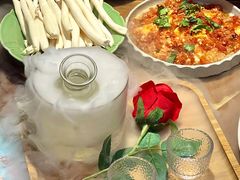 -雀舞云南菜(天津天河城购物中心店)