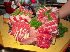 -铭牛烧肉·和牛海鲜自助(高新月牙湖店)