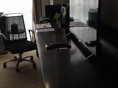 -西安绿地假日酒店