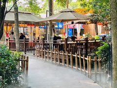 -二荆条·蜀鲜汇城市森林火锅