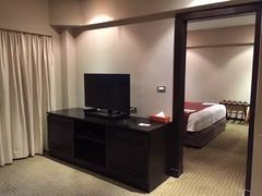 -曼谷湄南河畔华美达广场酒店