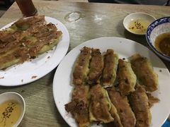 -一品鲜鱼锅贴(人民一路店)