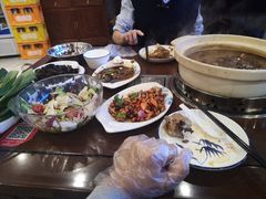 -亿诣蝎府炸酱面羊蝎子火锅(酷车小镇店)