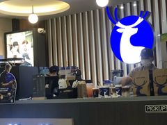 -瑞幸咖啡(华东理工大学商学院店)