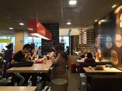 大堂-麦当劳(萧山国际机场T3航站楼店)